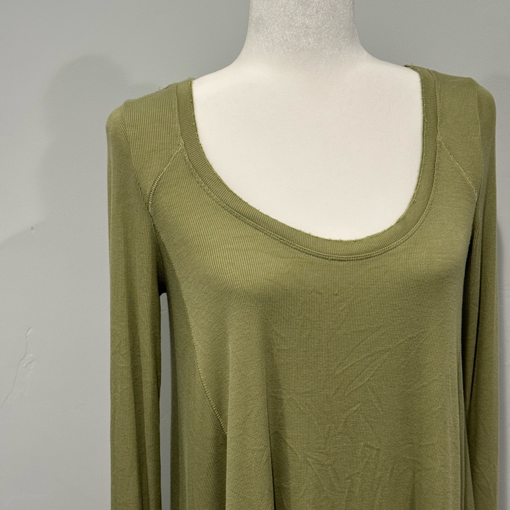 Free people ribbed green scoop neck top